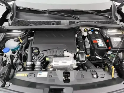 Photo 6 Peugeot 2008  PureTech 100 S&S BVM6 Allure