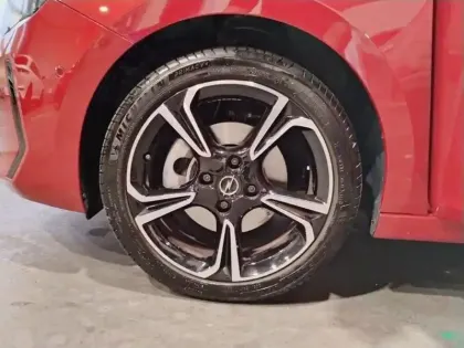 Photo 14 Opel Corsa  1.2 Turbo 100 ch BVM6 GS