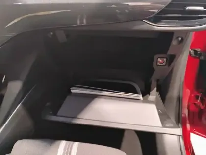 Photo 15 Opel Corsa  1.2 Turbo 100 ch BVM6 GS