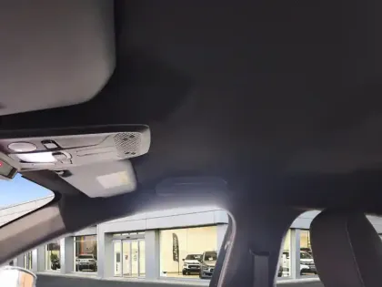 Photo 24 Opel Corsa  1.2 Turbo 100 ch BVM6 GS