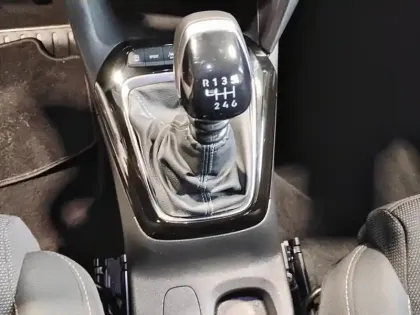 Photo 23 Opel Corsa  1.2 Turbo 100 ch BVM6 GS