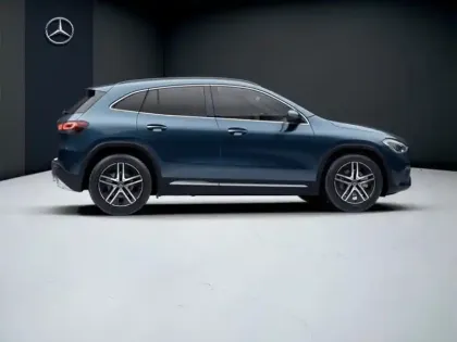 Photo 17 Mercedes GLA 200 Progressive Line