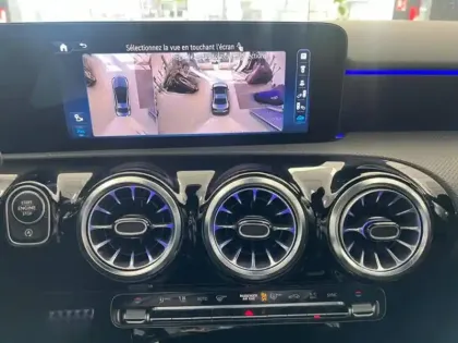 Photo 19 Mercedes Classe A 200 d Berline AMG Line