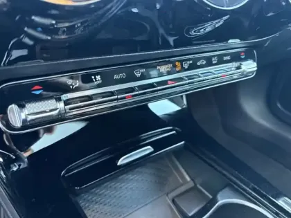 Photo 12 Mercedes CLA  200 Coupé AMG Line