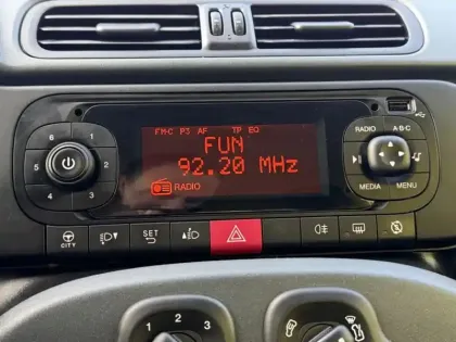 Photo 15 Fiat Panda 1.2 70 Easy