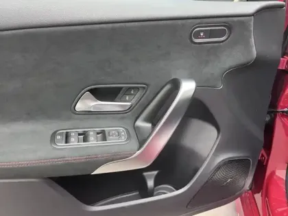 Photo 14 Mercedes Classe A Gén. IV (W177) Ph2 AMG Line 5