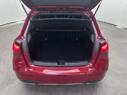 Photo 9 Mercedes Classe A Gén. IV (W177) Ph2 AMG Line 5