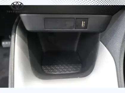 Photo 16 Toyota Yaris Hybride 116h Design