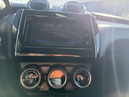 Photo 11 Suzuki Swift Gén. IV Ph1 Privilège 5