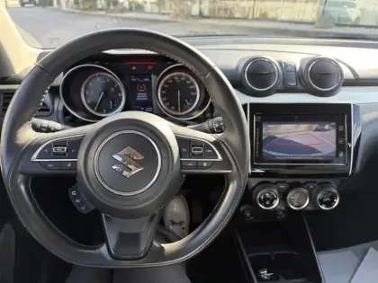 Photo 13 Suzuki Swift Gén. IV Ph1 Privilège 5