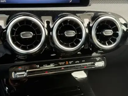 Photo 56 Mercedes Classe A 180 Progressive Line