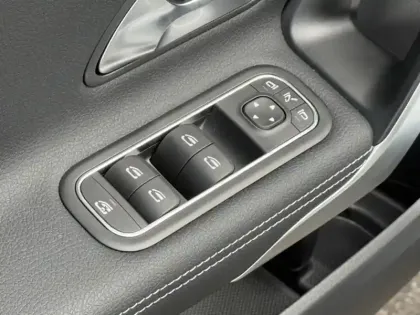 Photo 51 Mercedes Classe A 180 Progressive Line