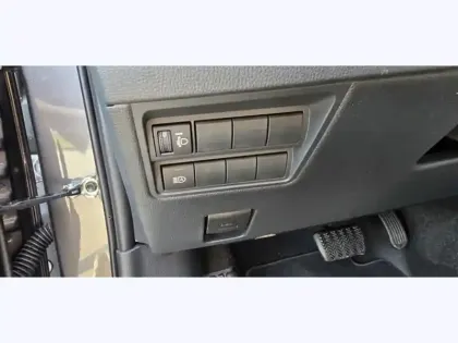 Photo 11 Toyota Yaris Hybride 1.5 HYBRID 130H DESIGN AUTO 2WD