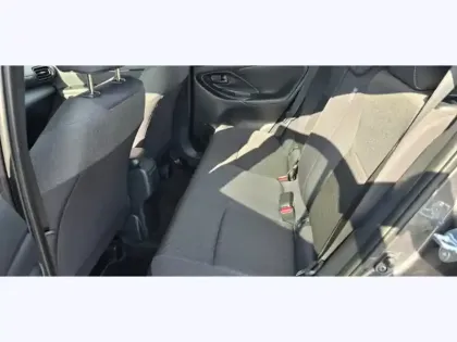 Photo 7 Toyota Yaris Hybride 1.5 HYBRID 130H DESIGN AUTO 2WD