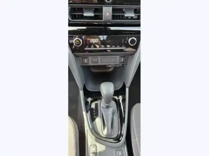 Photo 14 Toyota Yaris Hybride 1.5 HYBRID 130H DESIGN AUTO 2WD