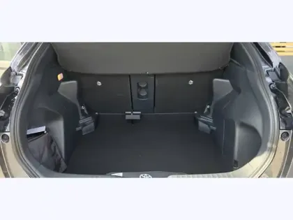 Photo 8 Toyota Yaris Hybride 1.5 HYBRID 130H DESIGN AUTO 2WD