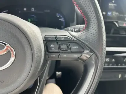 Photo 16 Toyota Yaris Hybride 1.5 HYBRID 116H GR SPORT