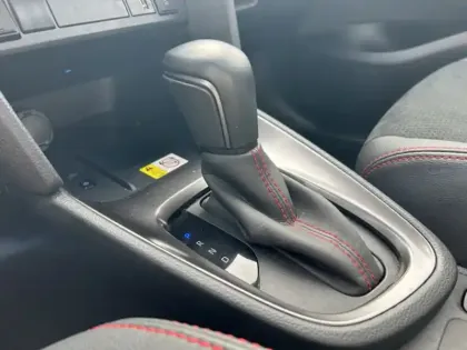 Photo 11 Toyota Yaris Hybride 1.5 HYBRID 116H GR SPORT