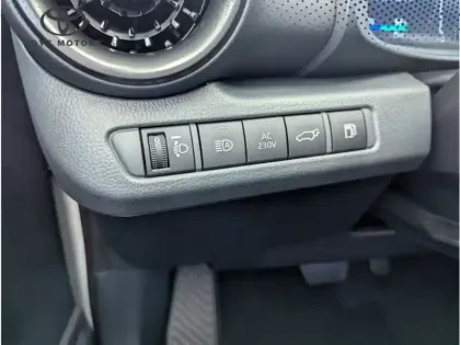 Photo 19 Toyota C-HR 2.0 PHEV 225 Graphic