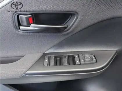 Photo 14 Toyota C-HR 2.0 PHEV 225 Graphic