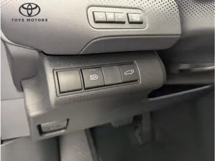 Photo 23 Toyota C-HR Design Grande Autonomie 77 kWh 224ch