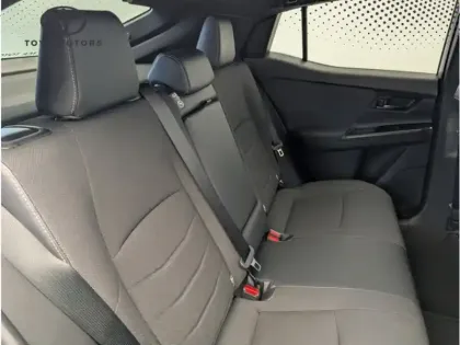 Photo 11 Toyota C-HR Design Grande Autonomie 77 kWh 224ch