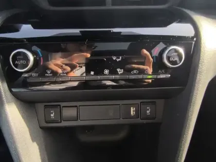 Photo 18 Toyota Yaris Hybride 1.5 HYBRID 116H TRAIL PANO