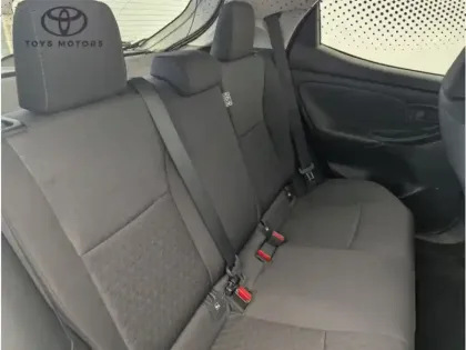 Photo 10 Toyota Yaris 120 VVT-i Design