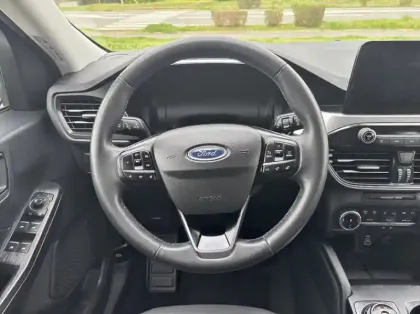 Photo 6 Ford Kuga 2.5 Duratec 190ch FHEV E85 Titanium BVA