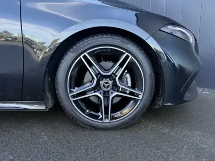 Photo 5 Mercedes Classe A 200 d AMG Line