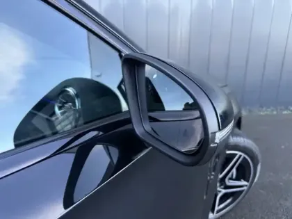 Photo 9 Mercedes Classe A 200 d AMG Line