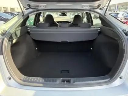 Photo 9 Toyota Prius Dynamic 1.8 122 ch