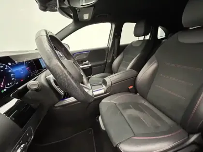 Photo 12 Mercedes GLA 200 d AMG Line