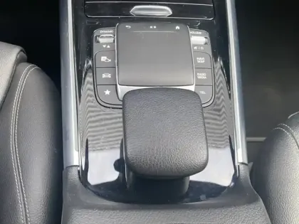 Photo 16 Mercedes GLA 250 e Progressive Line