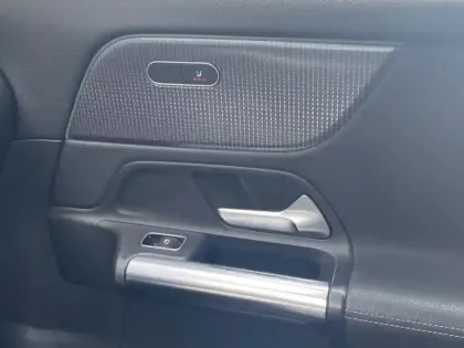 Photo 14 Mercedes GLA 250 e Progressive Line