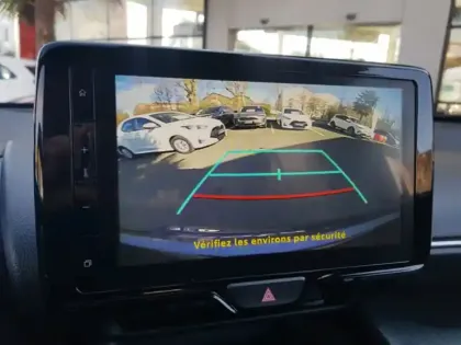 Photo 16 Toyota Yaris Hybride 1.5 HYBRID 116H DESIGN AUTO