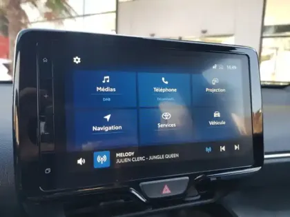 Photo 11 Toyota Yaris Hybride 1.5 HYBRID 116H DESIGN AUTO