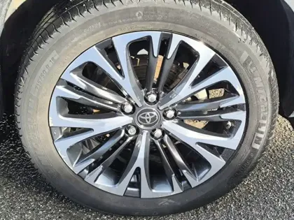 Photo 12 Toyota Yaris Gén. I Ph1 Collection 5