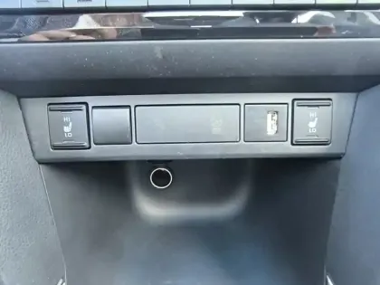 Photo 23 Toyota Yaris Gén. I Ph1 Collection 5