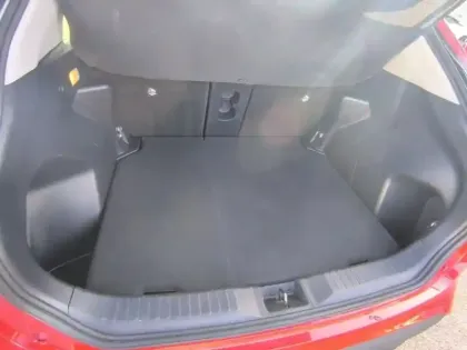 Photo 9 Toyota Yaris Gén. I Ph1 Collection 5