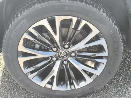 Photo 13 Toyota Yaris Gén. I Ph1 Collection 5