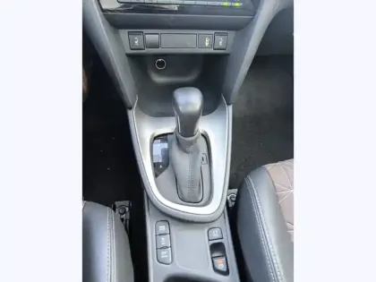 Photo 24 Toyota Yaris Gén. I Ph1 Collection 5