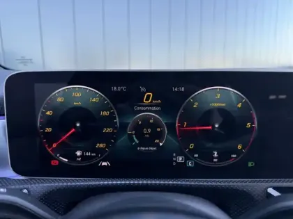 Photo 29 Mercedes Classe A 180 d AMG Line