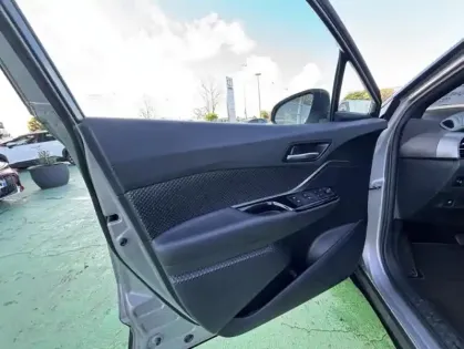 Photo 19 Toyota C-HR 1.8 HYBRIDE 122 DESIGN