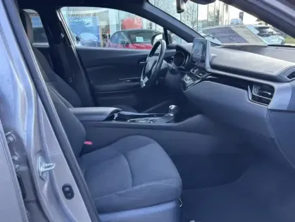 Photo 18 Toyota C-HR 1.8 HYBRIDE 122 DESIGN