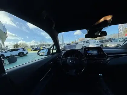 Photo 10 Toyota C-HR 1.8 HYBRIDE 122 DESIGN