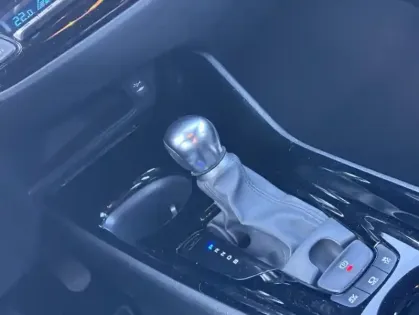 Photo 14 Toyota C-HR 1.8 HYBRIDE 122 DESIGN