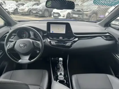 Photo 10 Toyota C-HR 1.8 Hybride 122 Edition