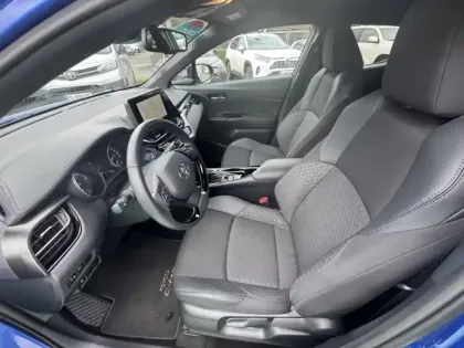 Photo 15 Toyota C-HR 1.8 Hybride 122 Edition