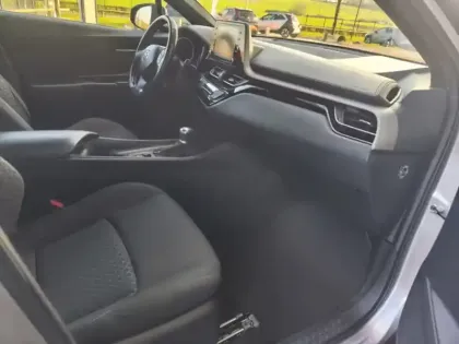 Photo 11 Toyota C-HR 1.8 Hybride 122 Dynamic